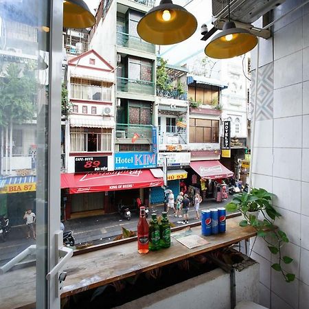 Vietdream Hostel (Adults Only) Хошимин Екстериор снимка