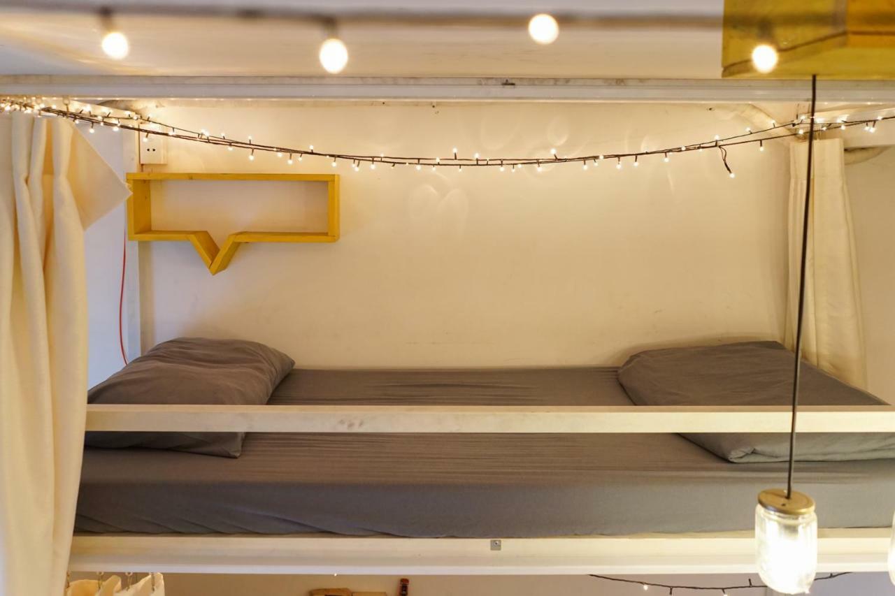 Vietdream Hostel (Adults Only) Хошимин Екстериор снимка