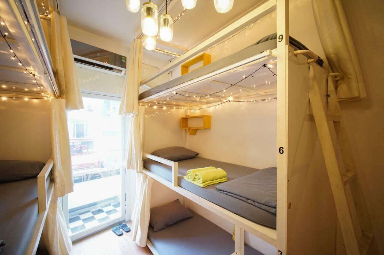 Vietdream Hostel (Adults Only) Хошимин Екстериор снимка