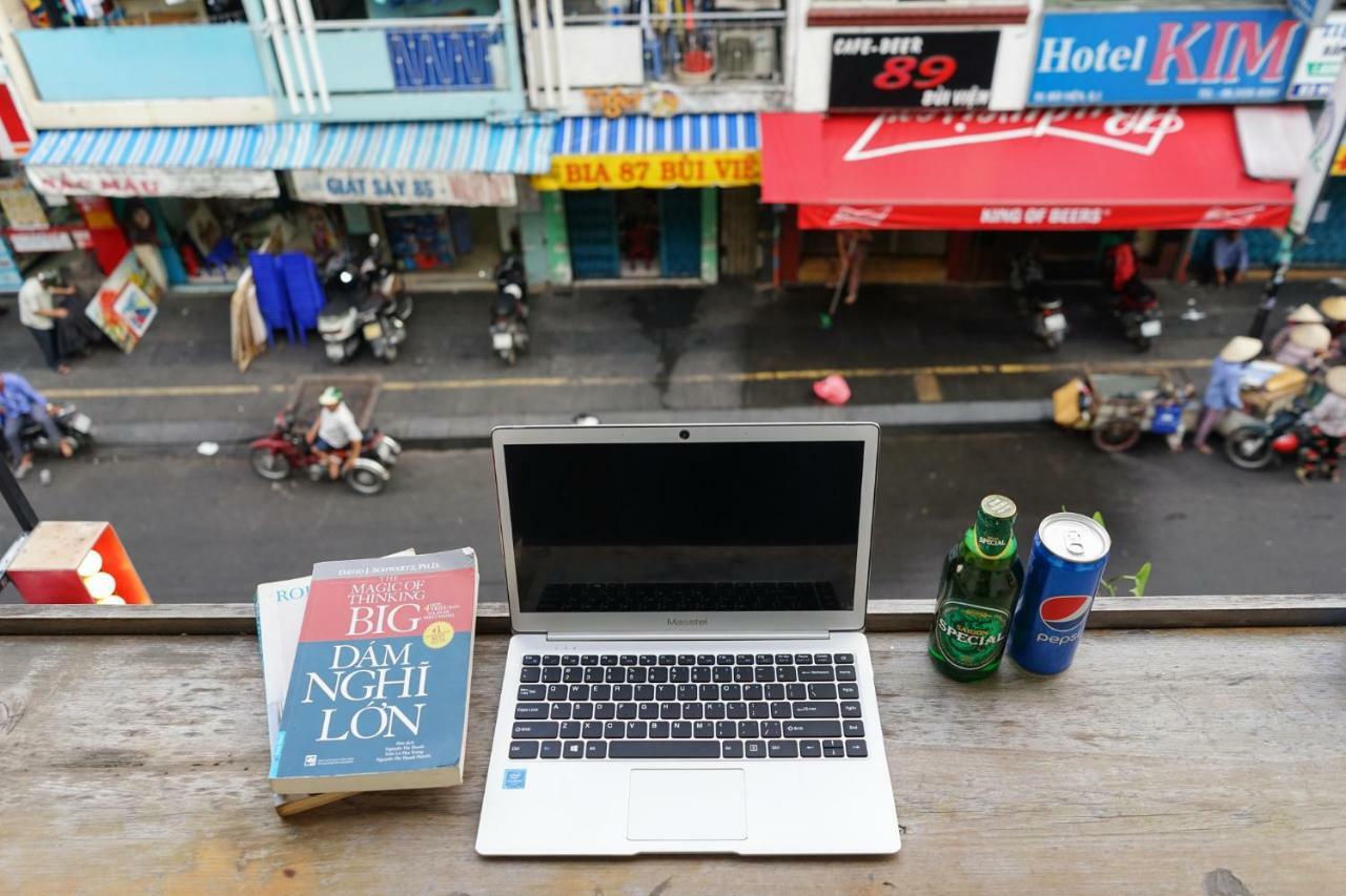 Vietdream Hostel (Adults Only) Хошимин Екстериор снимка