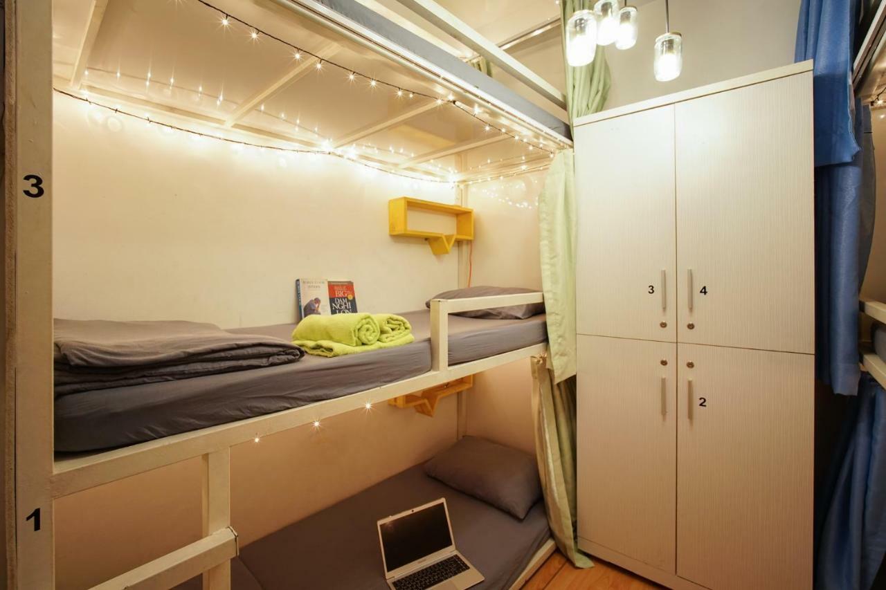 Vietdream Hostel (Adults Only) Хошимин Екстериор снимка